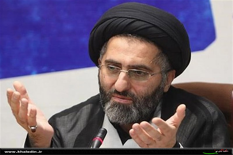 وقتی دست چپم تیر خورد با دست راستم کار را ادامه دادم