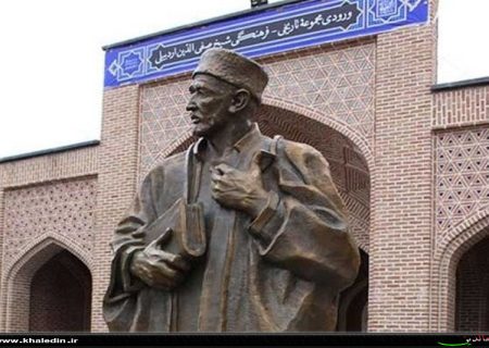 شيخ صفی‌الدّين عالم ، عارف، مفسّر و محدث بود