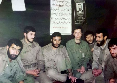 فرمانده لشکر ده هزار نفری به من گفت می‌توانی یک دسته نیرو به من قرض بدهی؟