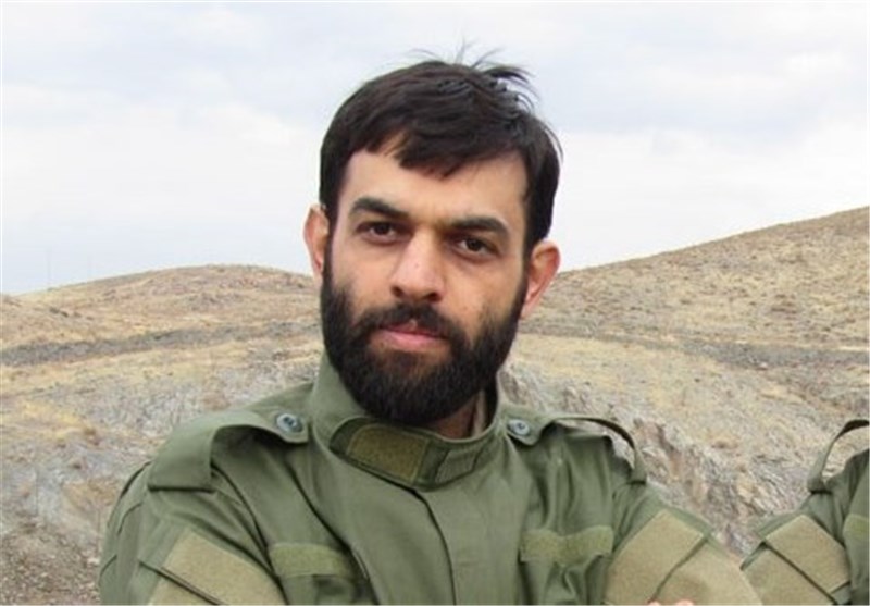 هر چى می‌خواهى بگى بگو، ولى به من بى معرفت نگو