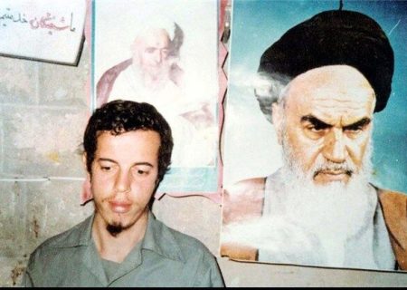ما دنبال یک کودتاچی می‌گردیم