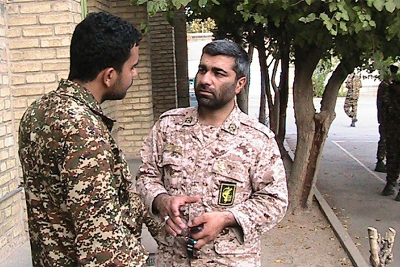 کاش وصیت شهدا که قاب اتاق های ما را اشغال کرده, دلمونو اشغال می کرد