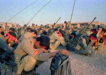شهیدی که عکس فرزندانش را در جیب داشت