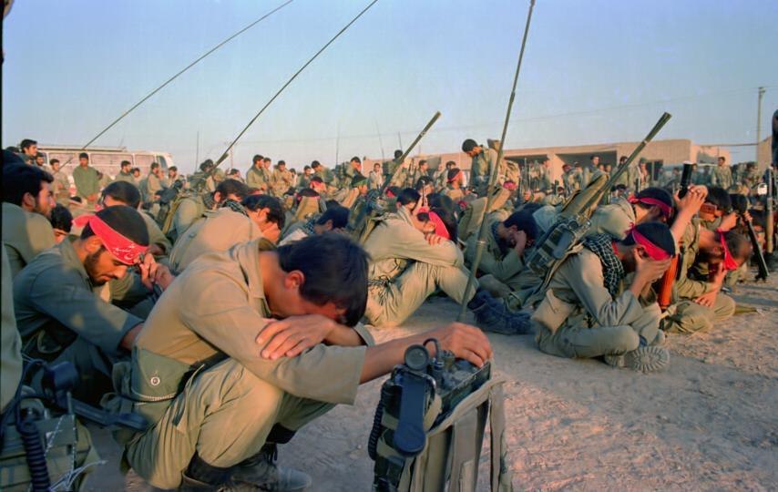 شهیدی که عکس فرزندانش را در جیب داشت