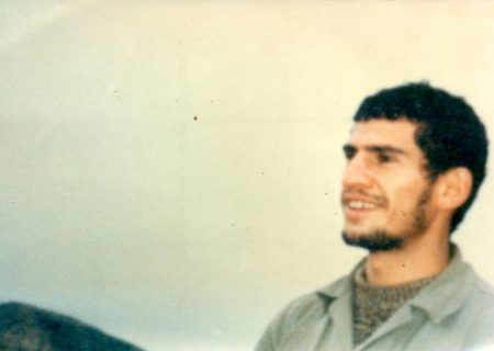 انگار یک فرشته ای است که بر روی زمین نازل شده