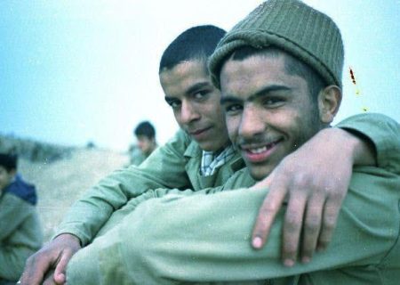 پیش نماز کم سن و سال