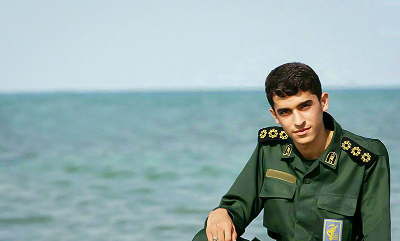 شهید عباس دانشگر مثل مادرش حضرت زهرا (س) به شهادت رسید