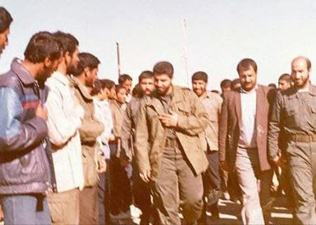 چرا من را دم در نگهداشتی ؟