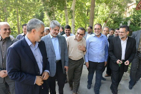 اگر حاج احمد برایش دعا کند، شهید می شود