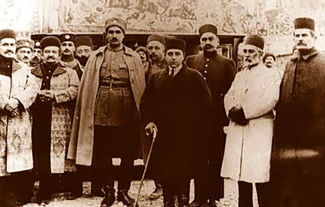 دلیل سرنگونی حکومت صدوپنجاه ساله قاجار به روایت صدرالدین الهی