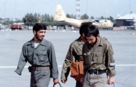 اشک‌های چشمانش می‌گفت او نیامده که برگردد