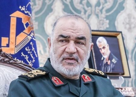من در راهى قدم گذاشتم که باید جان به جانان سپرد