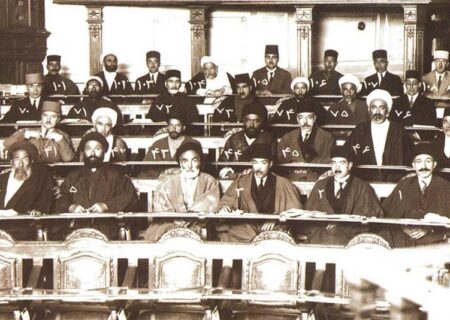 بنده از تمام موکلین خودم، یکی را نمی‌دانم که راضی باشد حقوقتان را زیاد بکنیم