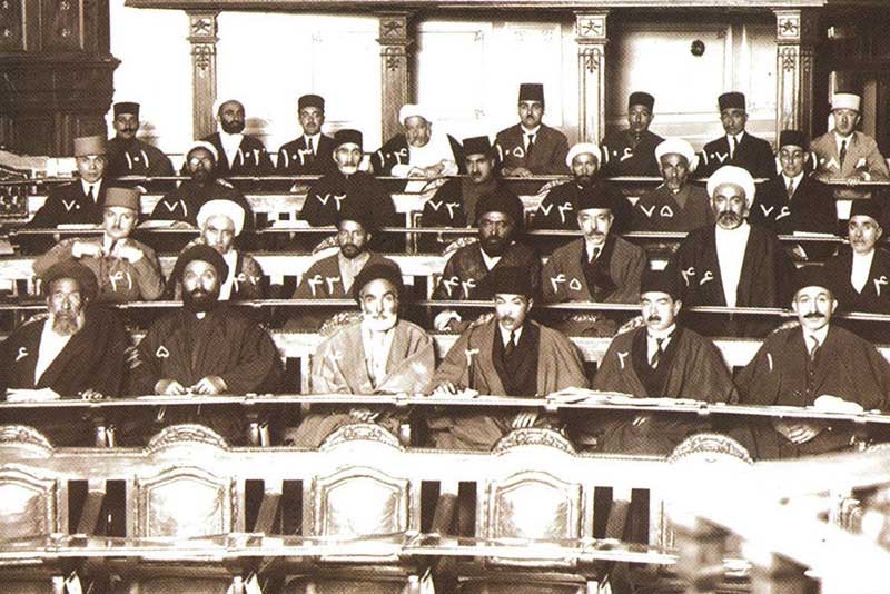 بنده از تمام موکلین خودم، یکی را نمی‌دانم که راضی باشد حقوقتان را زیاد بکنیم