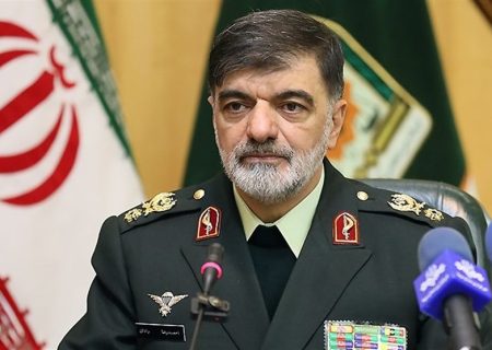 به خودتون هیچ حزنی ندید. ما الآن افتخار داریم که ایرانی ها داریم…