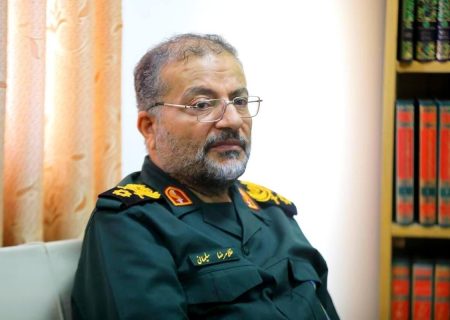 هیچ پادشاهی در دنیا به اشغالگران کشورش احترام نظامی نگذاشته غیر از رضاخان