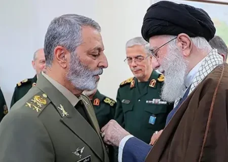 اگر کل دنیا را از دست بدهی چیزی را از دست نداده ای…
